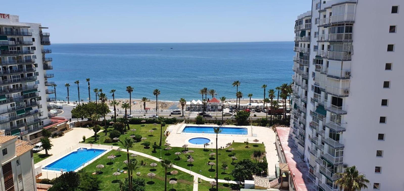 Inmejorables Vistas Al Mediterraneo Benalmadena Bagian luar foto